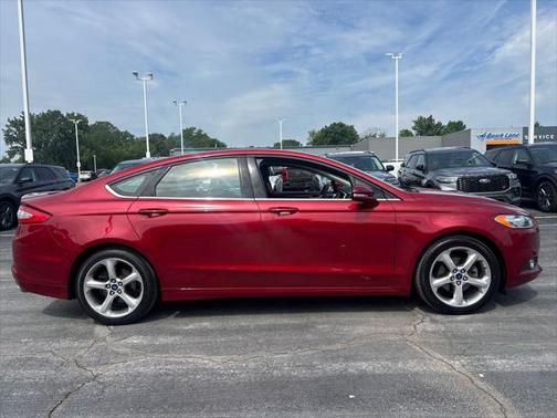 2014 Ford Fusion SE