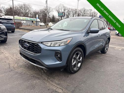 2025 Ford Escape ST-Line Select