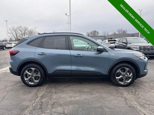 2025 Ford Escape ST-Line Select