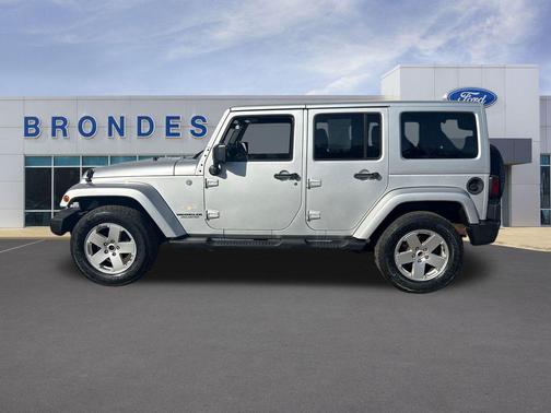 2011 Jeep Wrangler Unlimited Sahara