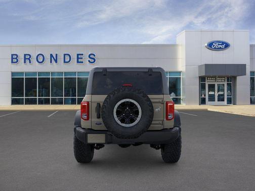 Desert Sand 2025 Ford Bronco Base