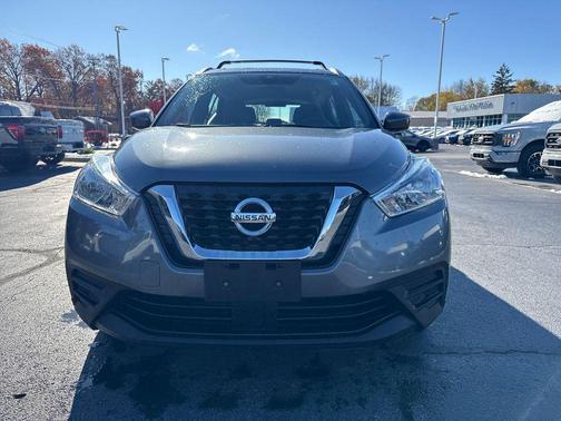 2020 Nissan Kicks SV