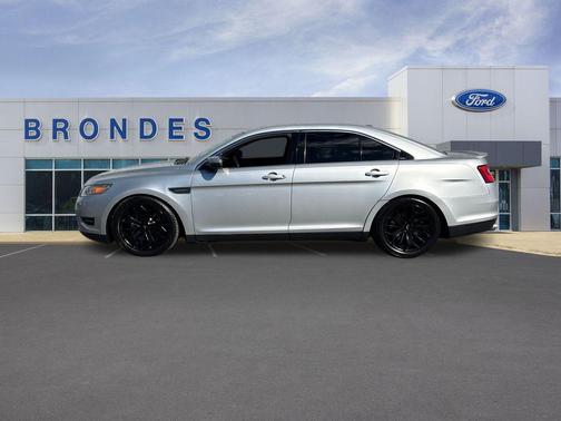 2010 Ford Taurus SHO