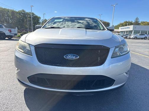 2010 Ford Taurus SHO
