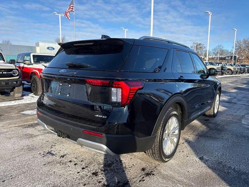 Agate Black Metallic 2025 Ford Explorer Platinum