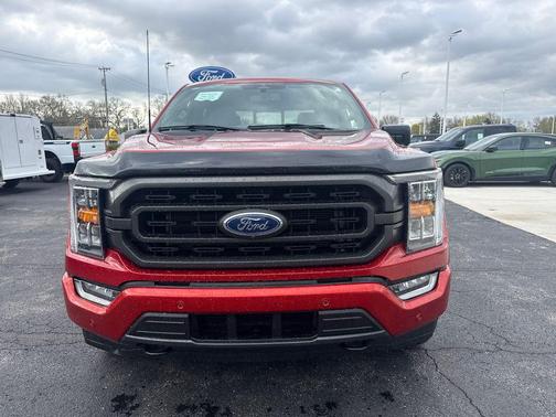 Chili Pepper Red 2023 Ford F-150 XLT