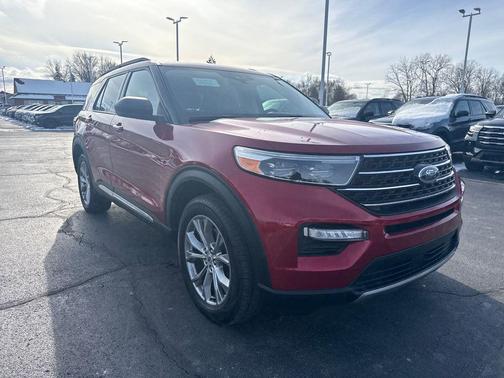 2023 Ford Explorer XLT