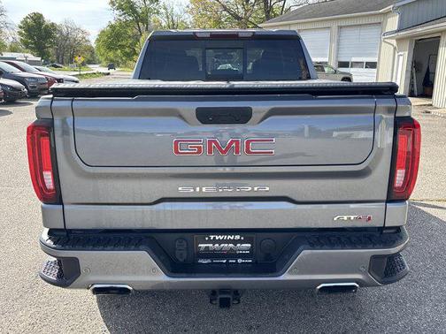 Gray 2022 GMC Sierra 1500 AT4