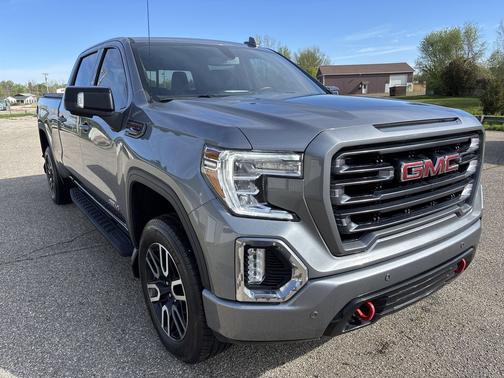 Gray 2022 GMC Sierra 1500 AT4