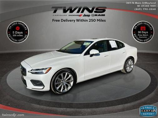 2021 Volvo S60 T6 Momentum