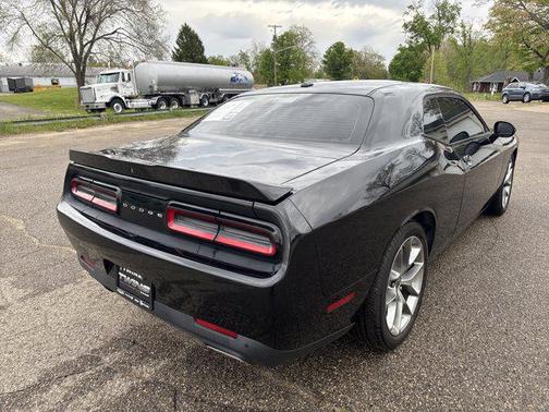 Pitch Black Clearcoat 2020 Dodge Challenger GT
