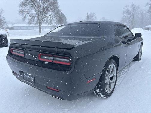 Pitch Black Clearcoat 2020 Dodge Challenger GT