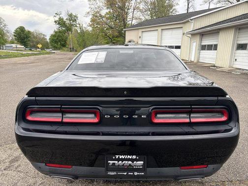Pitch Black Clearcoat 2020 Dodge Challenger GT