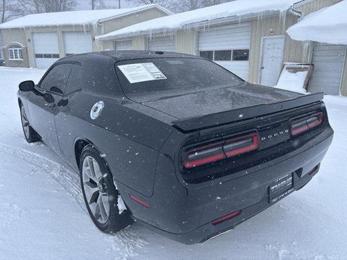 Pitch Black Clearcoat 2020 Dodge Challenger GT