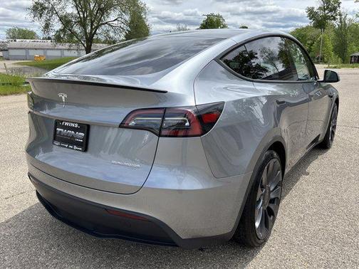 Stealth Grey 2025 Tesla Model Y Performance Dual Motor All-Wheel Drive