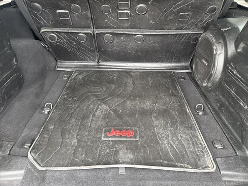 Black Clearcoat 2018 Jeep Wrangler Unlimited Sahara
