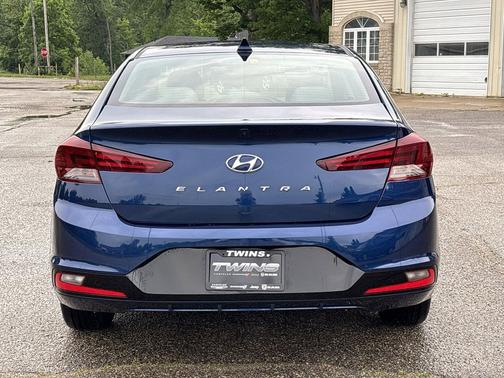 Lakeside Blue 2020 Hyundai ELANTRA SEL