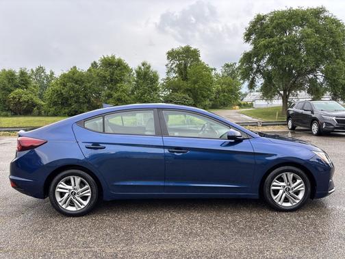 Lakeside Blue 2020 Hyundai ELANTRA SEL