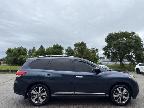 Arctic Blue Metallic 2014 Nissan Pathfinder Platinum