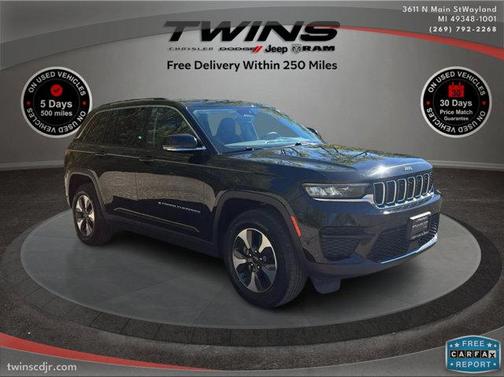 2023 Jeep Grand Cherokee Laredo