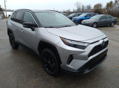 2022 Toyota RAV4 Hybrid SE