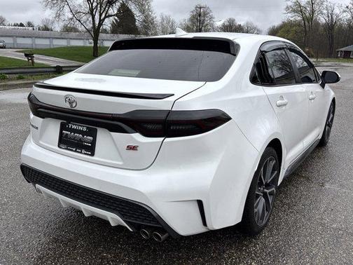White 2022 Toyota Corolla SE