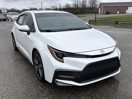 White 2022 Toyota Corolla SE