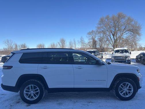 2024 Jeep Grand Cherokee L Laredo