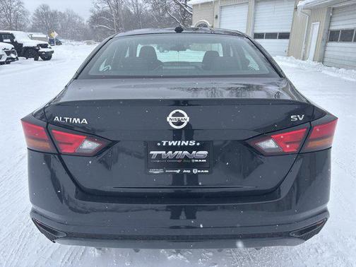 2022 Nissan Altima 2.5 SV
