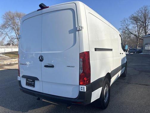 2022 Mercedes-Benz Sprinter 1500 Standard Roof I4