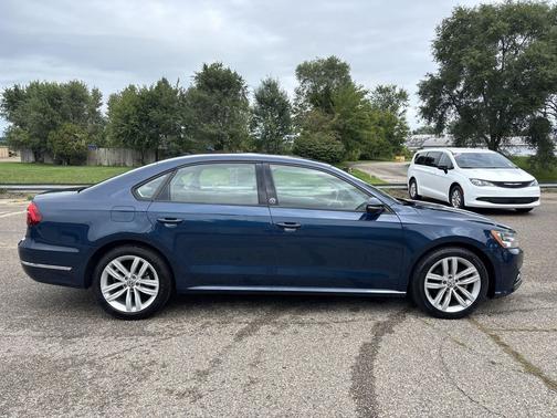Tourmaline Blue Metallic 2019 Volkswagen Passat 2.0T Wolfsburg Edition