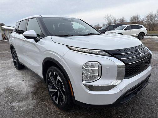 2022 Mitsubishi Outlander ES 2.5 S-AWC