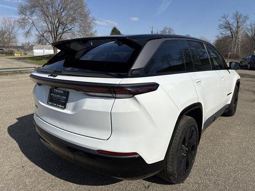 Bright White Clearcoat 2024 Jeep Wagoneer S Launch Edition