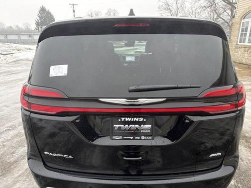 2026 Chrysler Pacifica L