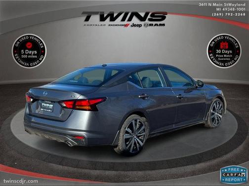 2022 Nissan Altima SR FWD