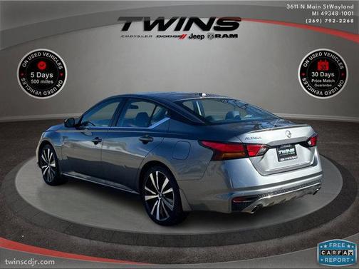 2022 Nissan Altima SR FWD