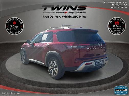 2023 Nissan Pathfinder SL 4WD