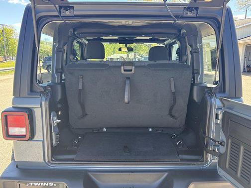 Anvil Clearcoat 2026 Jeep Wrangler Sport