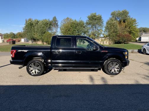 Shadow Black 2017 Ford F-150 XLT