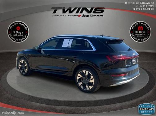 2021 Audi e-tron Premium Plus