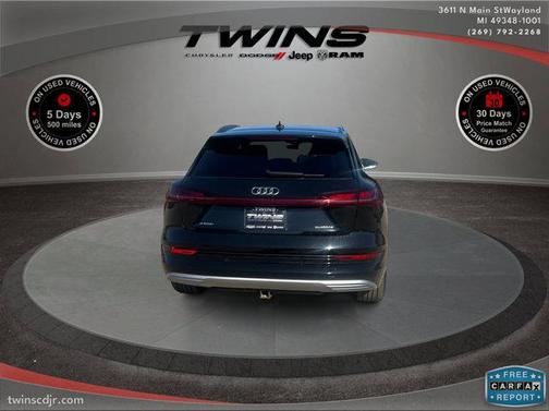 2021 Audi e-tron Premium Plus