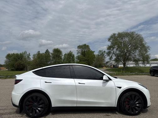 Pearl White Multi-Coat 2020 Tesla Model Y Performance Dual Motor All-Wheel Drive