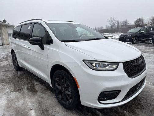 2026 Chrysler Pacifica Limited