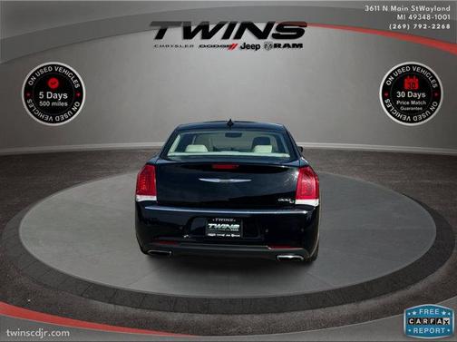 2015 Chrysler 300C Base