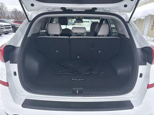 2020 Hyundai TUCSON SE