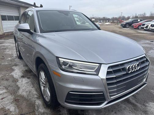 2020 Audi Q5 45 Titanium Premium