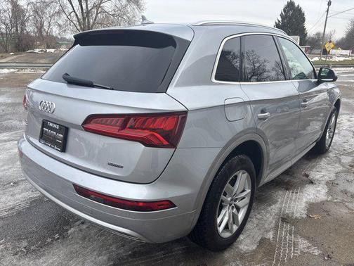 2020 Audi Q5 45 Titanium Premium