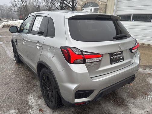 2023 Mitsubishi Outlander Sport 2.0 LE