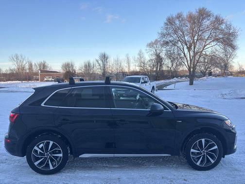 2023 Audi Q5 45 S line Premium Plus