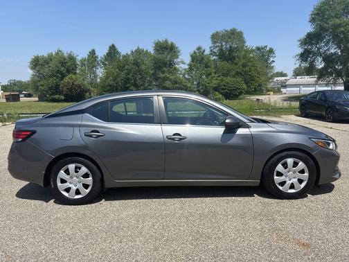 Gun Metallic 2020 Nissan Sentra S